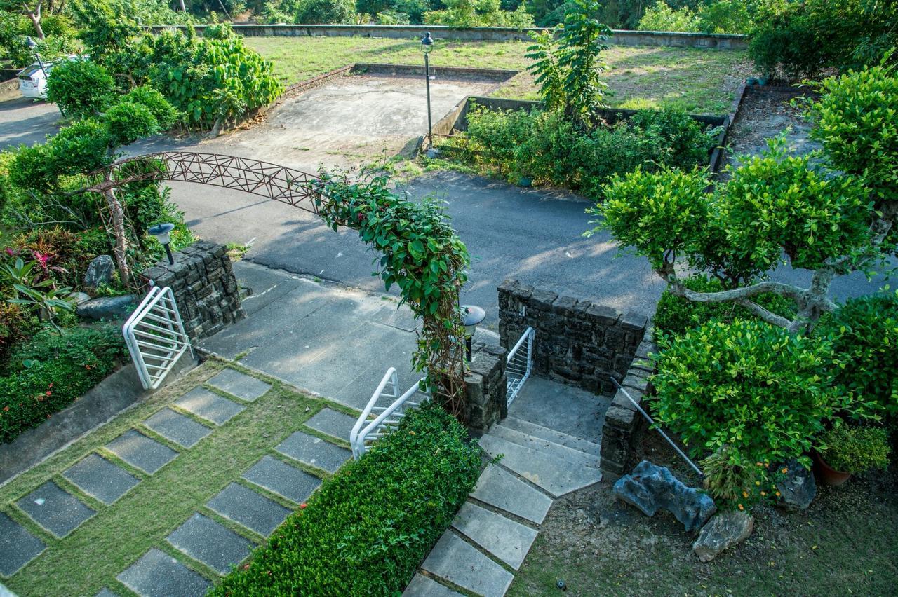 Mountain Homestay 6-8人包棟民宿 Xinhua Exteriér fotografie